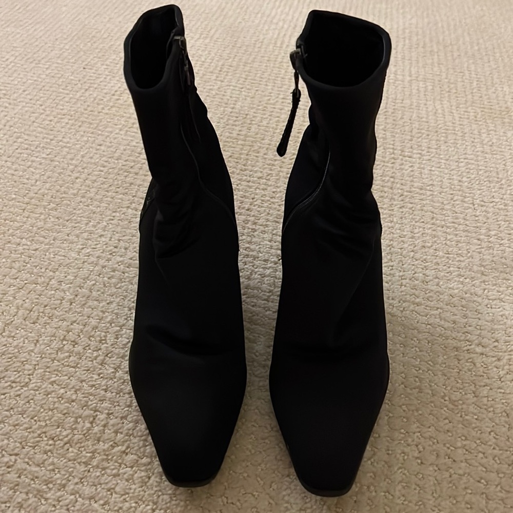 Prada , fabric outside, leather inside, size9, heel 2.5